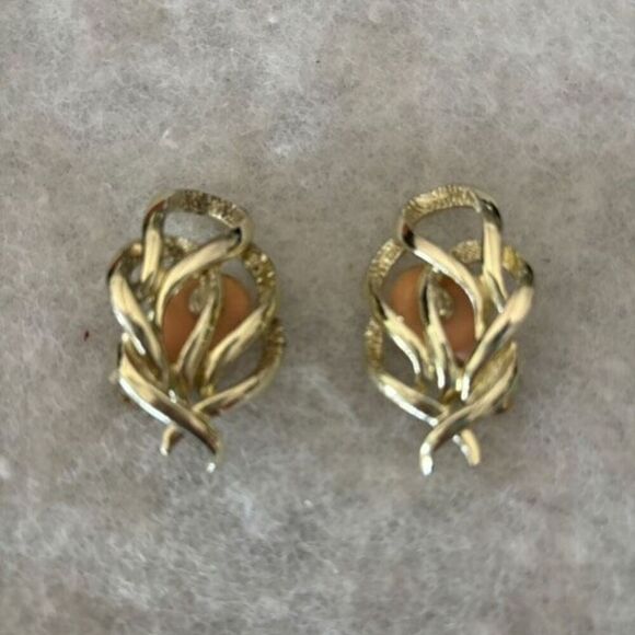 Sarah Coventry Vintage Gold Tone Statement Large Earrings - Picture 1 of 5
